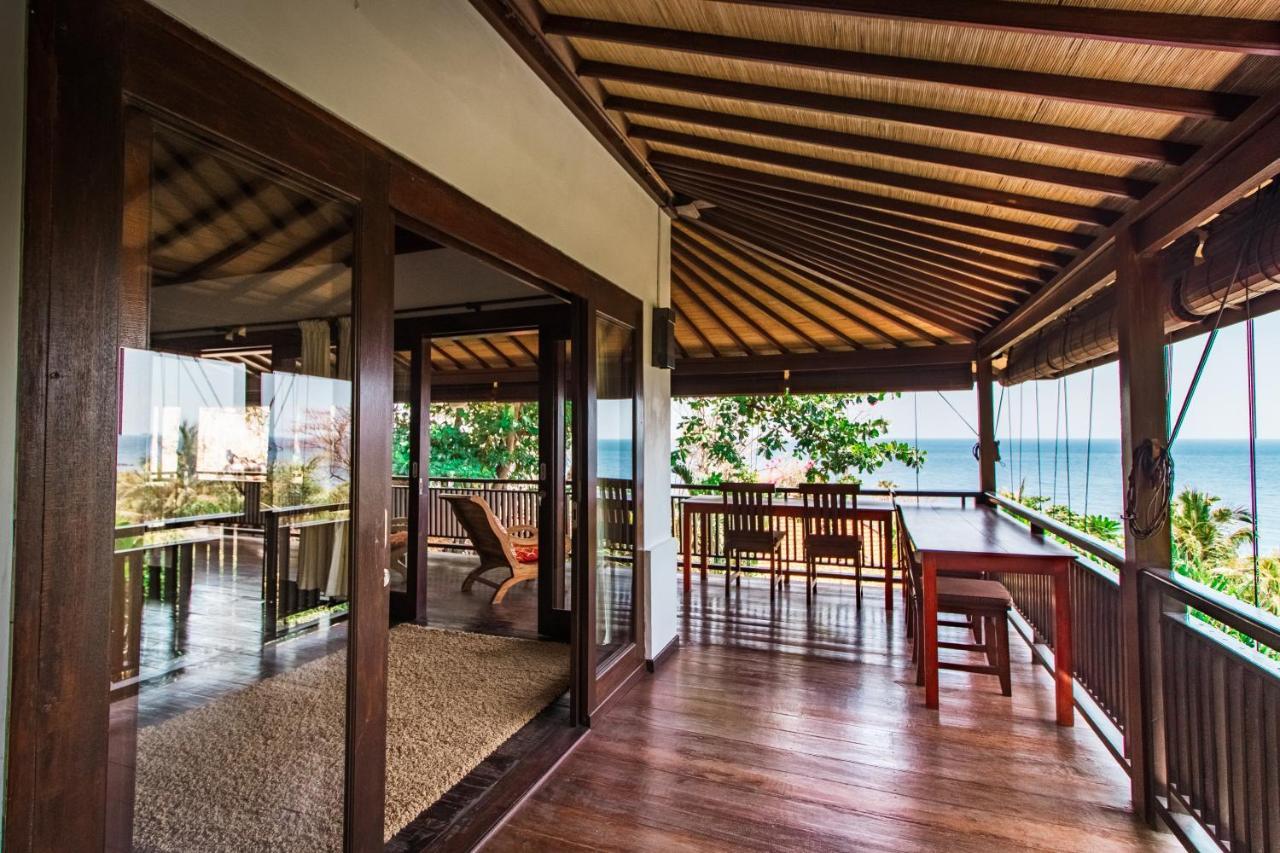 Villa Bukit Malas アメッド エクステリア 写真