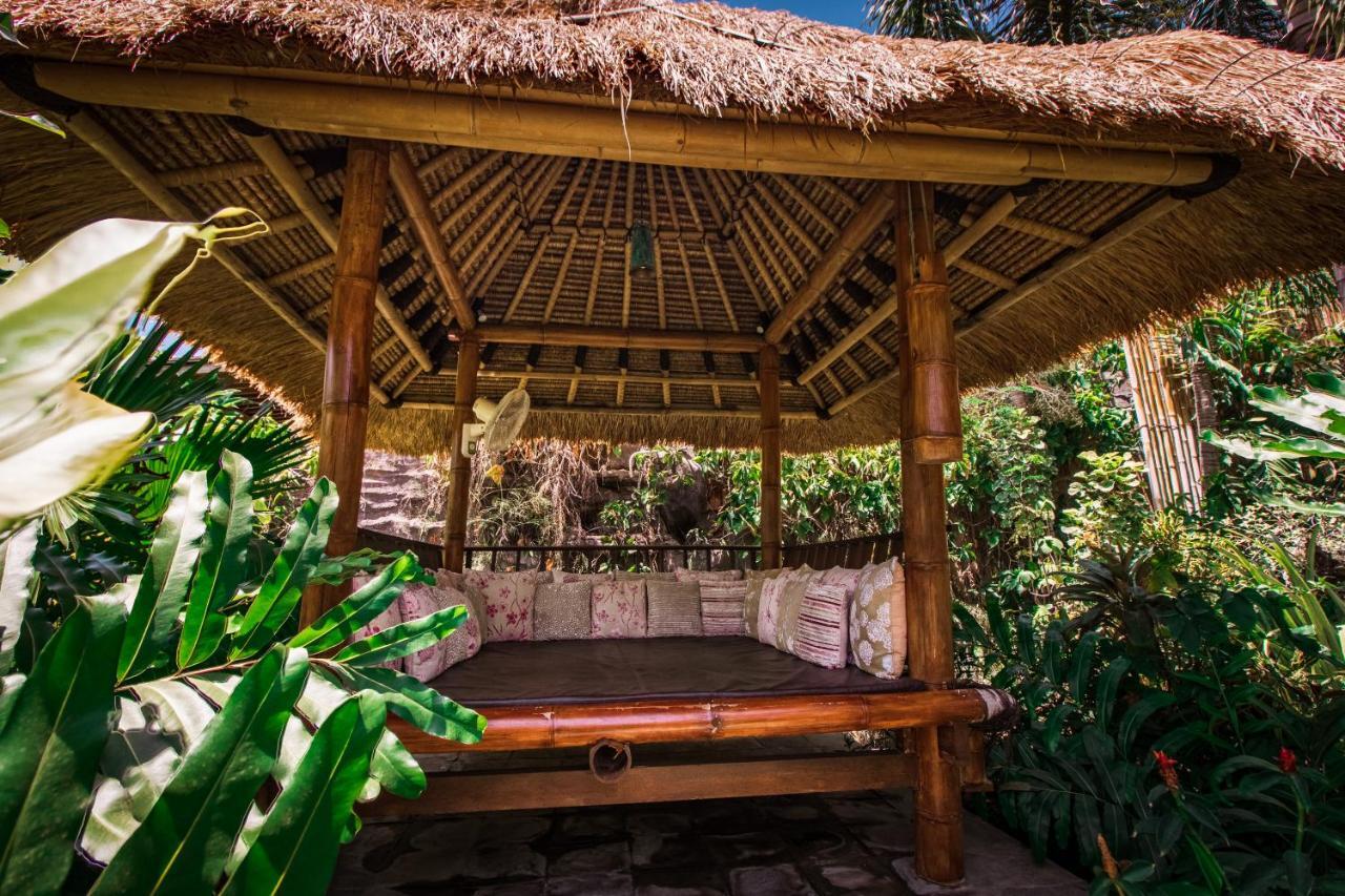 Villa Bukit Malas アメッド エクステリア 写真