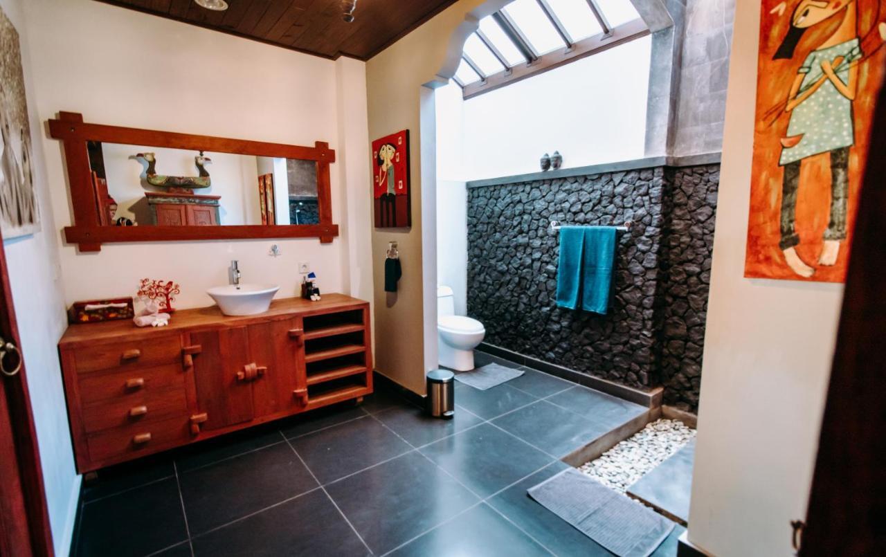 Villa Bukit Malas アメッド エクステリア 写真