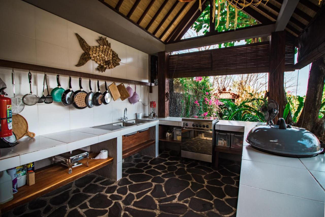 Villa Bukit Malas アメッド エクステリア 写真